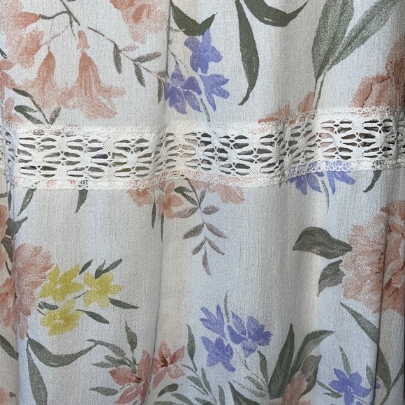 Floral Maxi Dress - Picture 7 of 11